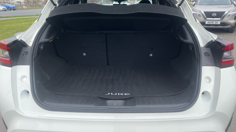 Nissan Juke 1.0 DiG-T N-Connecta 5dr Petrol Hatchback